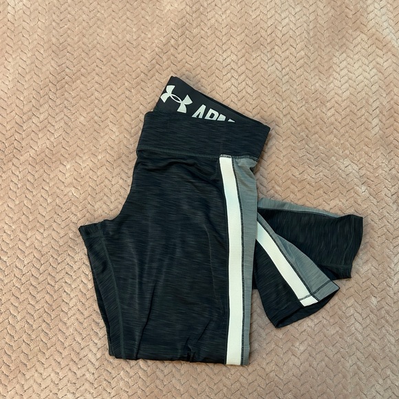 Under Armour Pants - Under Armour Gray & White Leggings